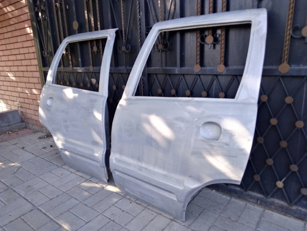 Задняя боковая дверь левая стеклопластиковая для Chevrolet Niv@ купить недорого с доставкой в Сарапул