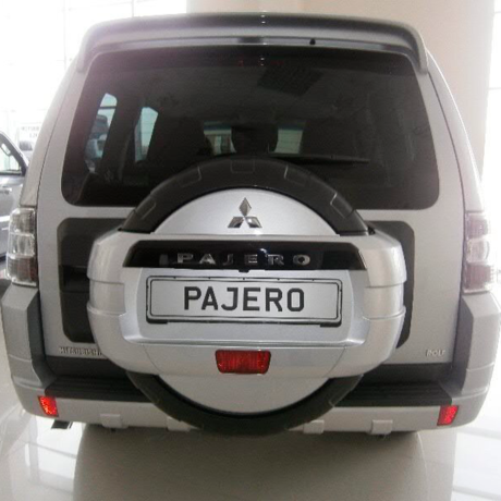 Колпак запасного колеса (Абс гладкий) для Mitsubishi Pajero 4 купить недорого с доставкой в Сарапул