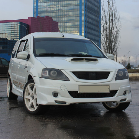 Накладка на капот для L@DA L@ЯGUS (2012-2021) купить недорого с доставкой в Сарапул